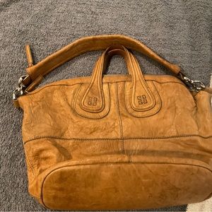 Givenchy medium Nightengale